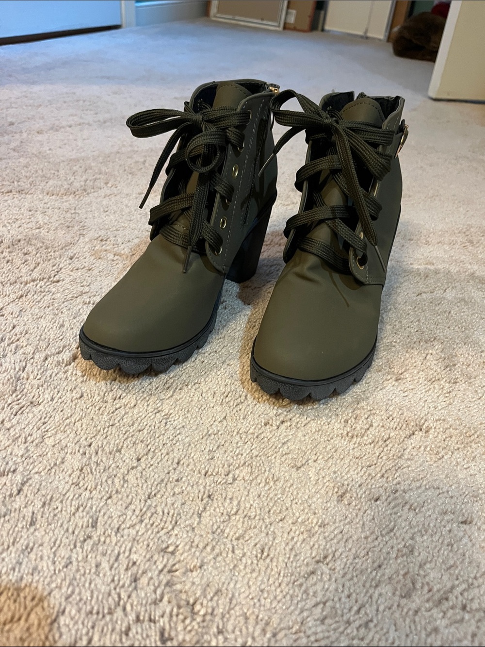 Women’s Olive Green Zip/Lace-Up Chunky Heel Ankle Boots